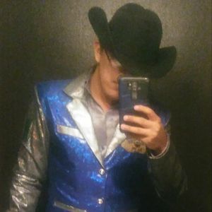 Meet your Posher, Eduardo